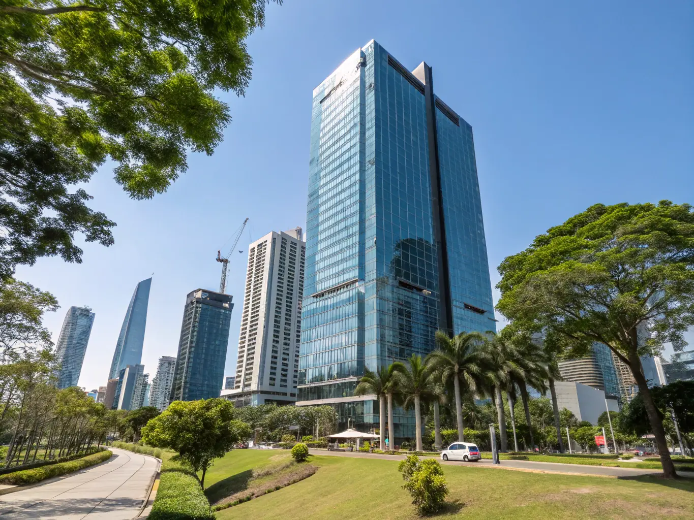 A modern office building in Tegucigalpa, Honduras, symbolizing the firm's focus on commercial law and corporate legal matters.